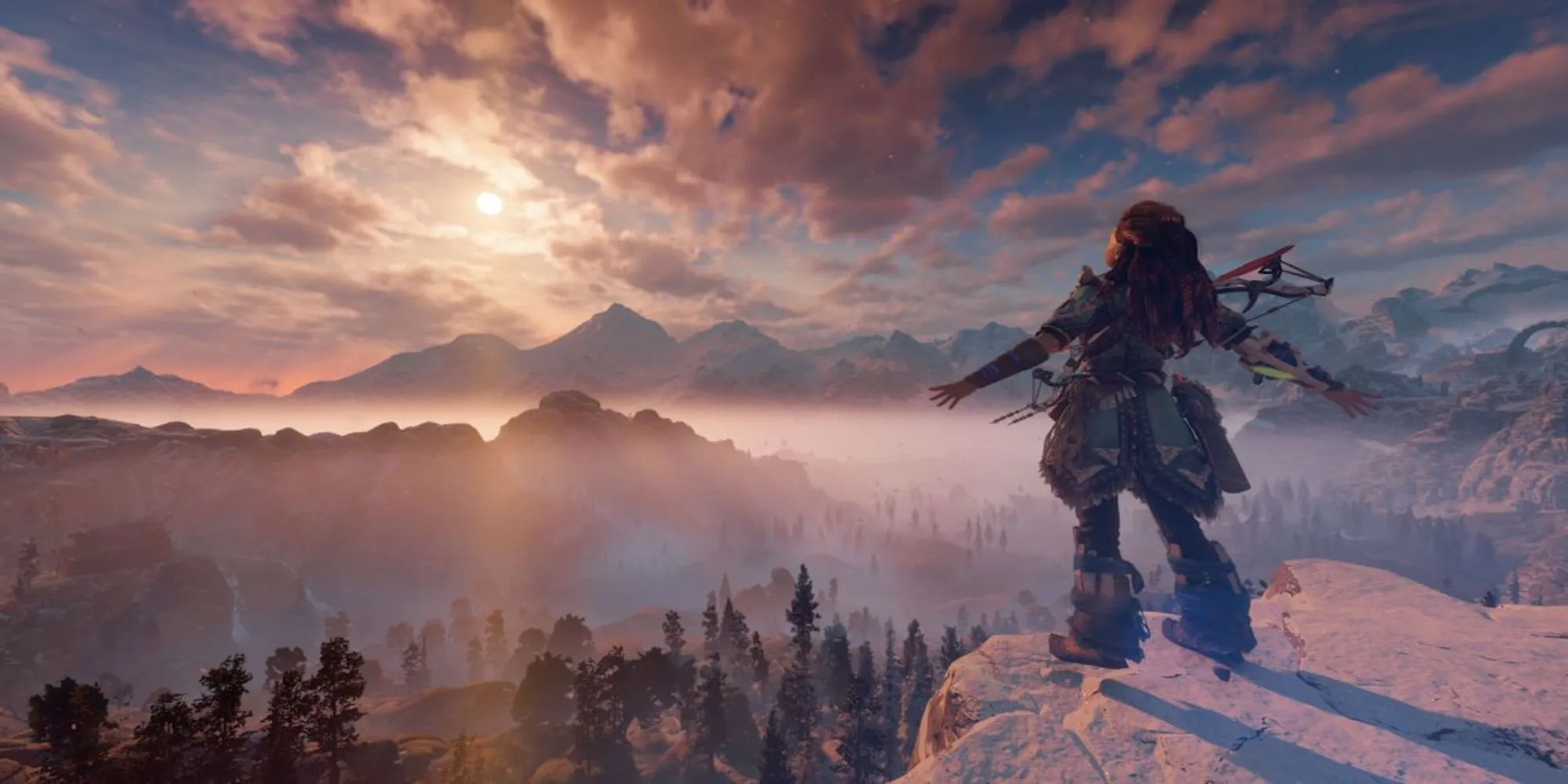 Aloy đứng trên vách đá nhìn ra thế giới Horizon Zero Dawn