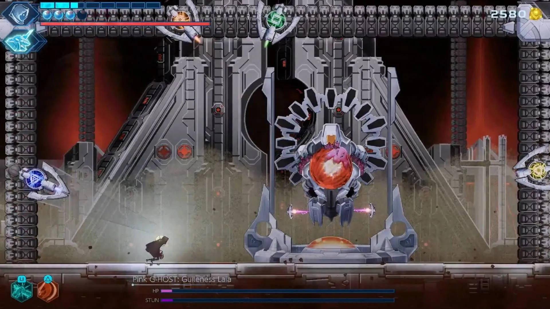 Cảnh chiến đấu kịch tính với boss trong Shadow Labyrinth, nơi game thủ phải vận dụng mọi kỹ năng để sinh tồn.